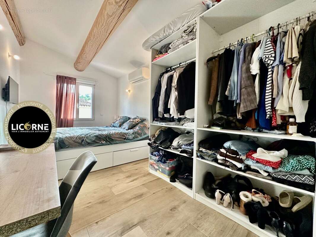 Appartement à LE PUY-SAINTE-REPARADE