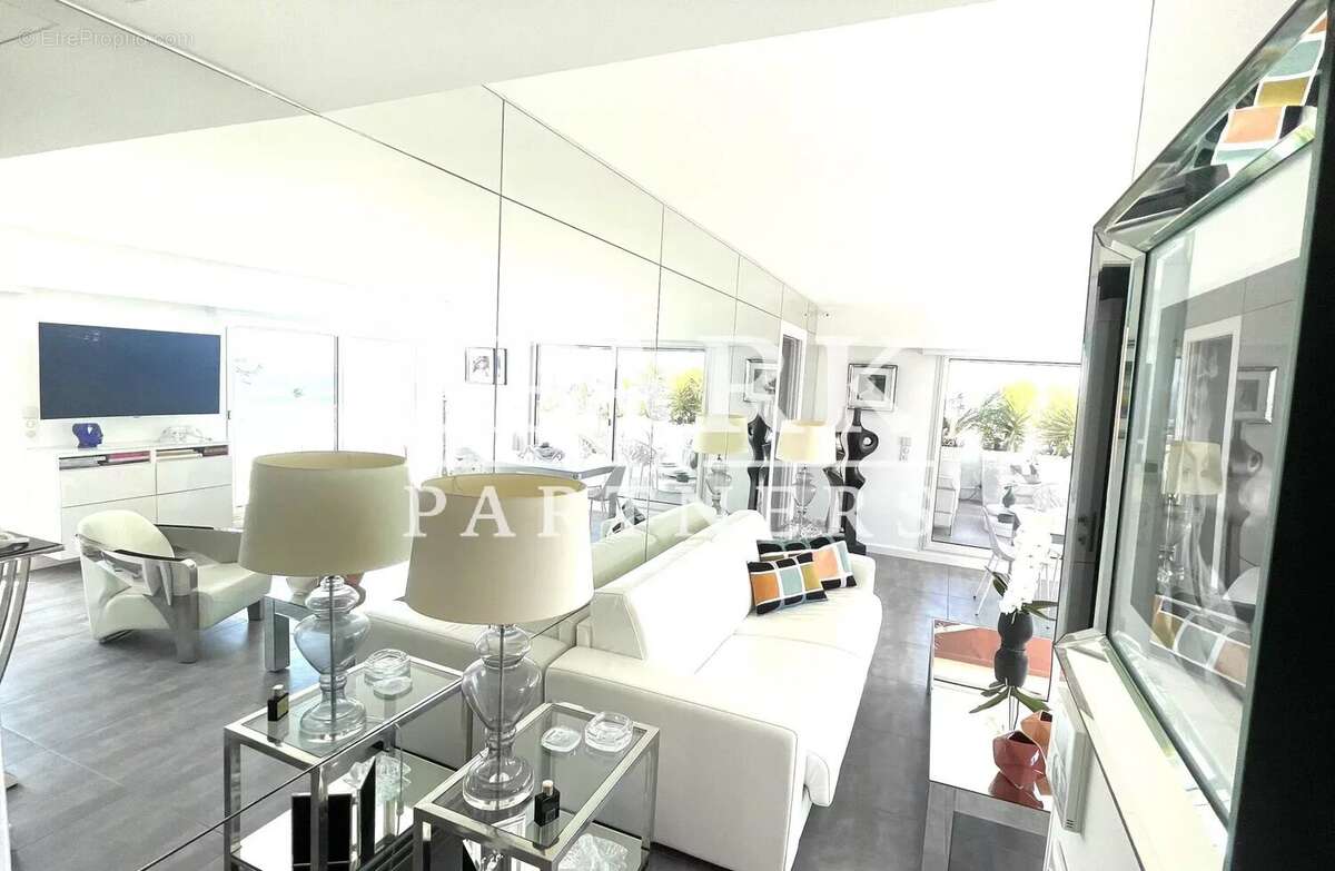 Appartement à BEAUSOLEIL