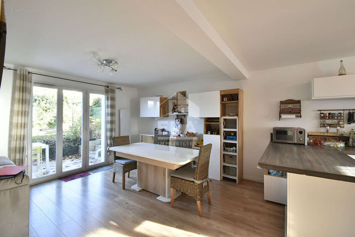 Maison à VILLIERS-SAINT-FREDERIC