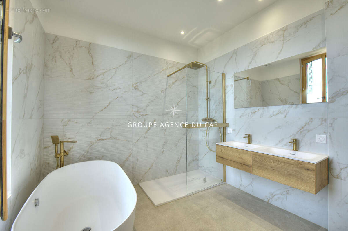 Maison à SAINT-RAPHAEL