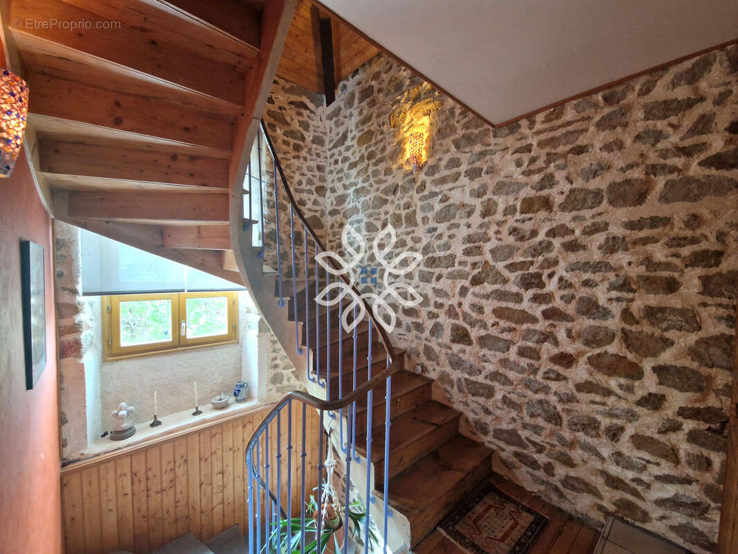 Maison à BOURNONCLE-SAINT-PIERRE