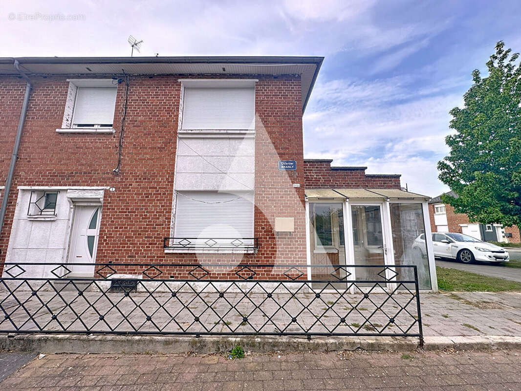 Maison à DOUCHY-LES-MINES