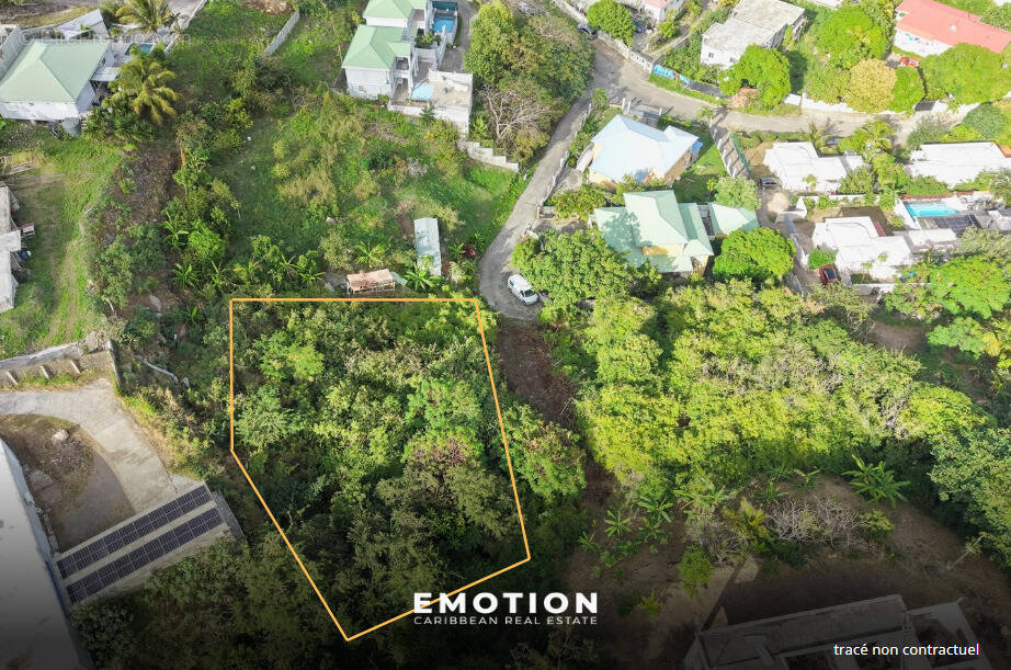 Terrain à SAINT-MARTIN