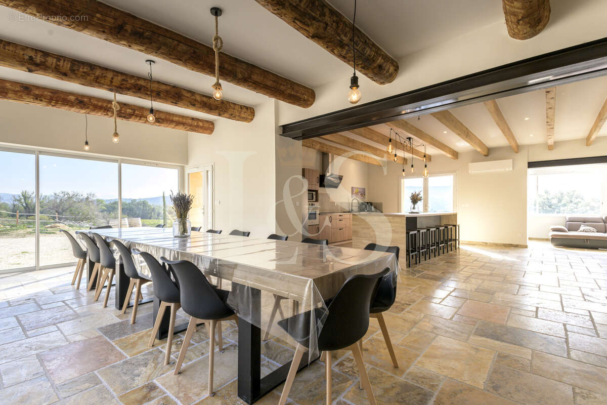 Maison à TULETTE