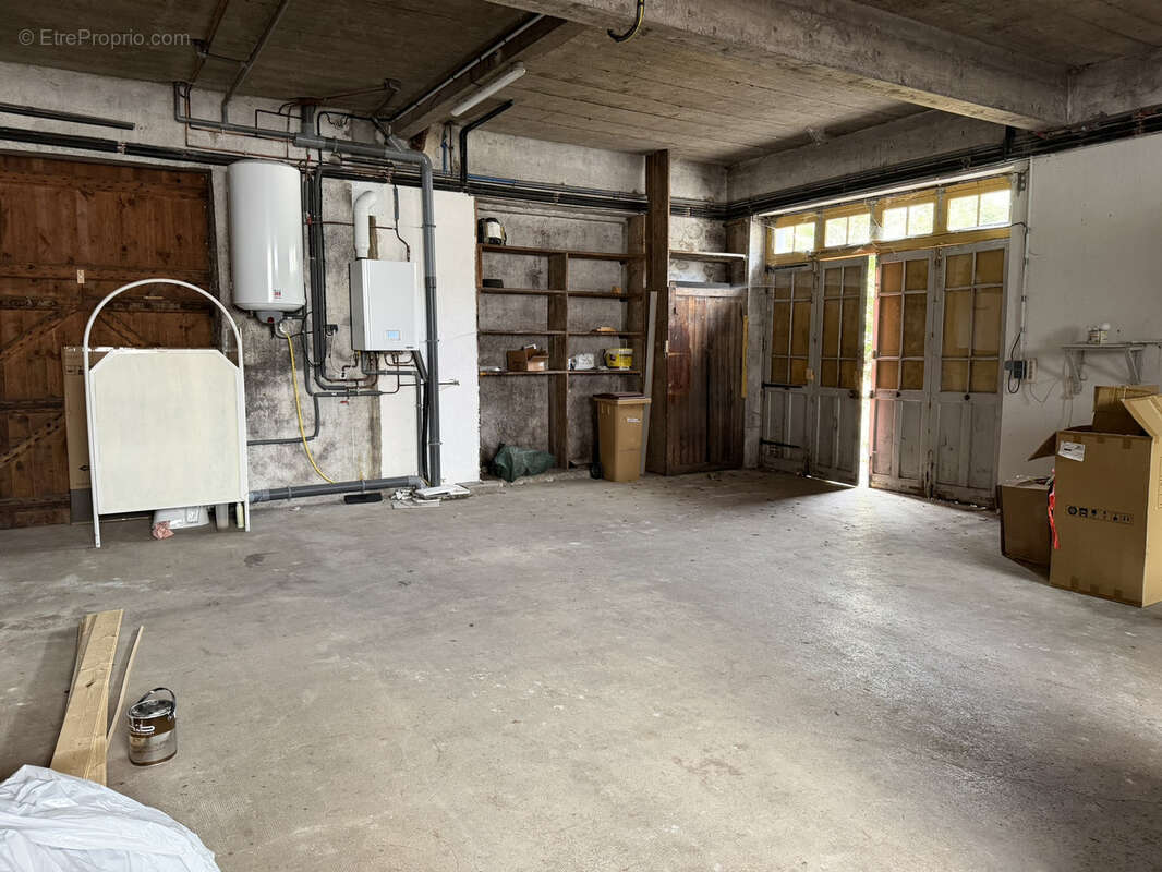 Maison 3 chambres avec cour et garages - photo 36