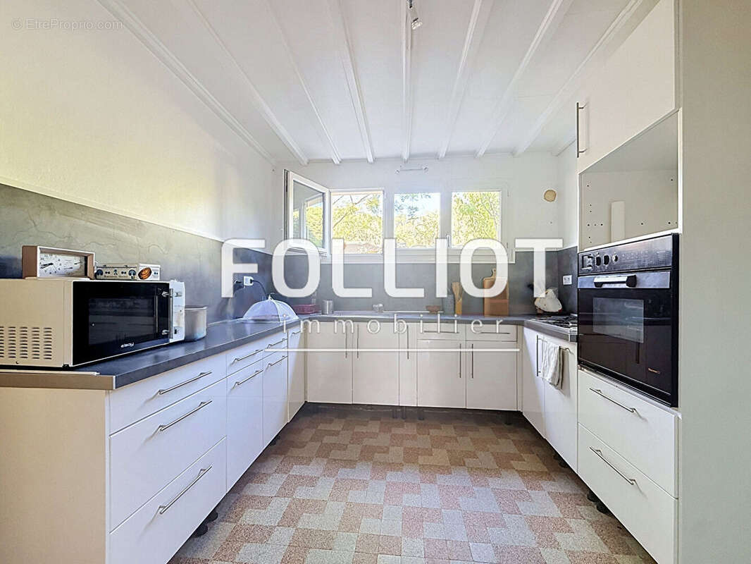 A Vendre Maison avec autonomie de plain pied à Saint-Georges de la Rivière ,entre Barneville-Carteret et Port-bail -sur-mer - photo 5