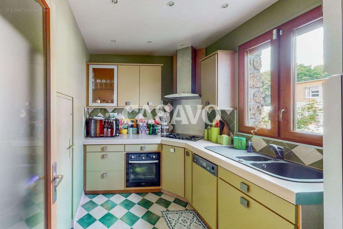 Vente Maison 8 pièces de 200m² - 92240 Malakoff - photo 10