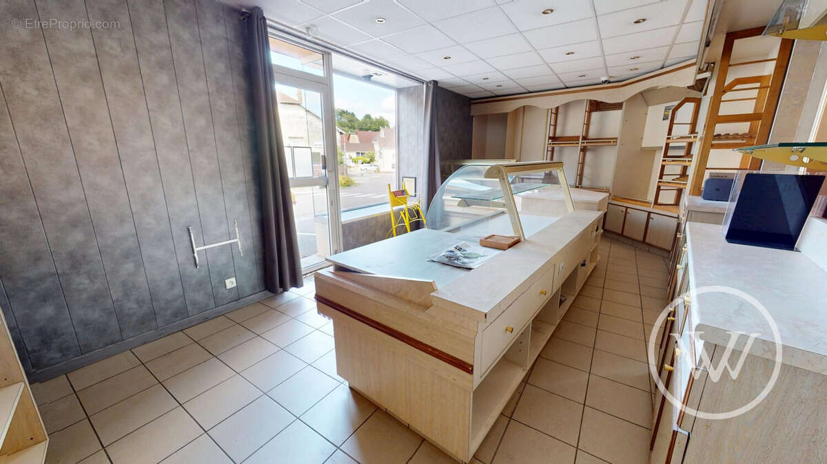 Commerce à POUILLEY-LES-VIGNES