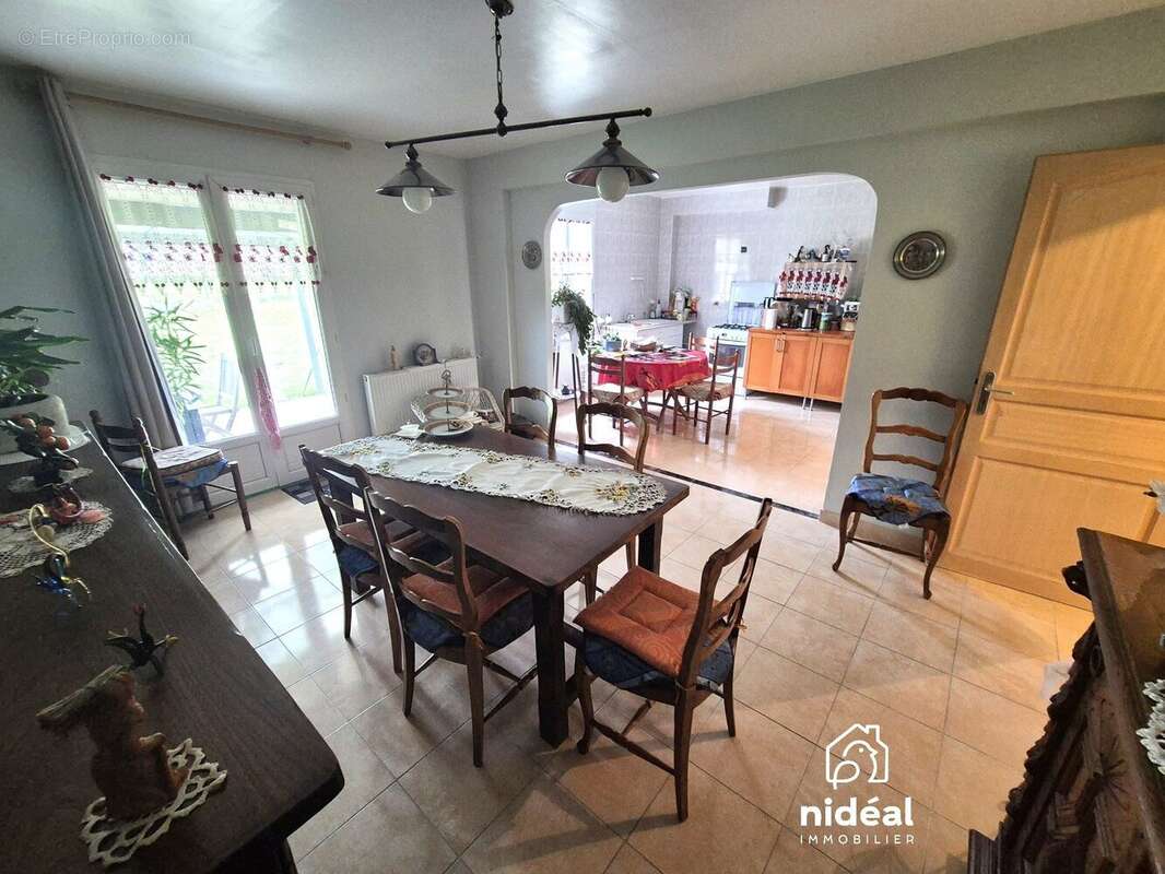 Maison à LA CAPELLE