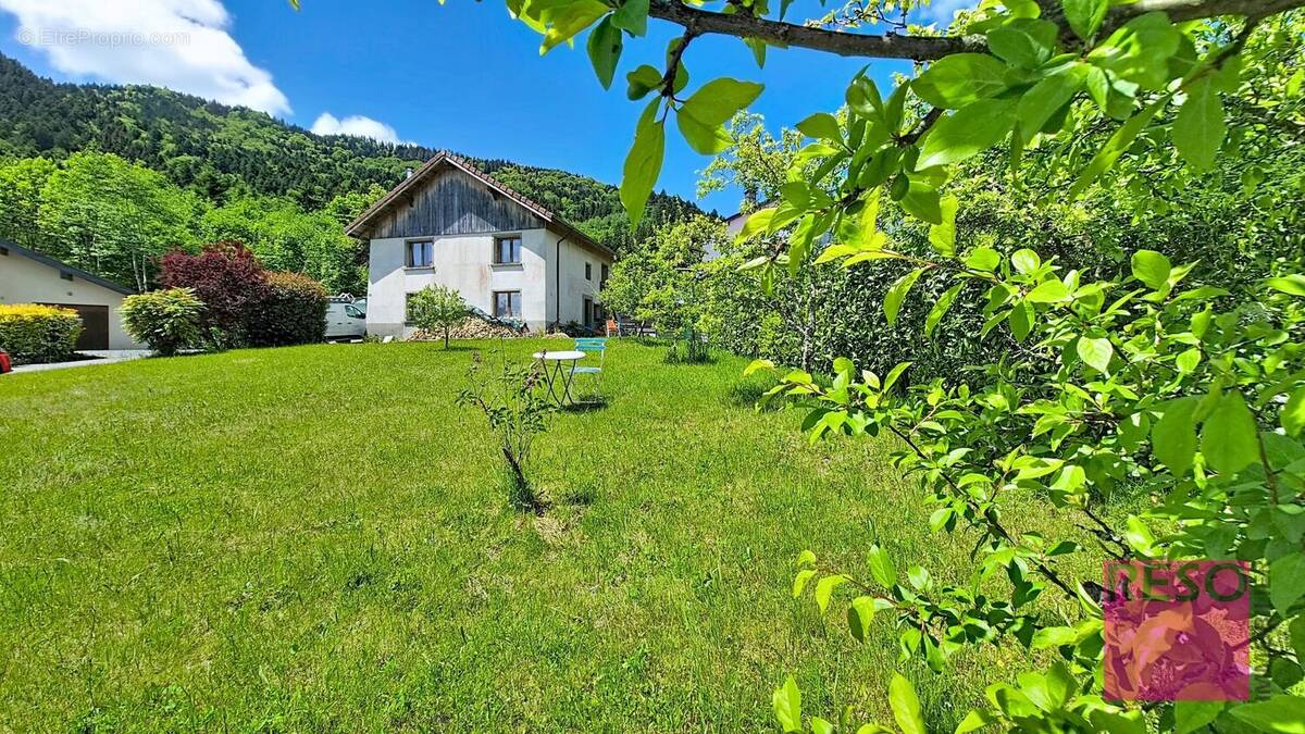 Maison à BOEGE