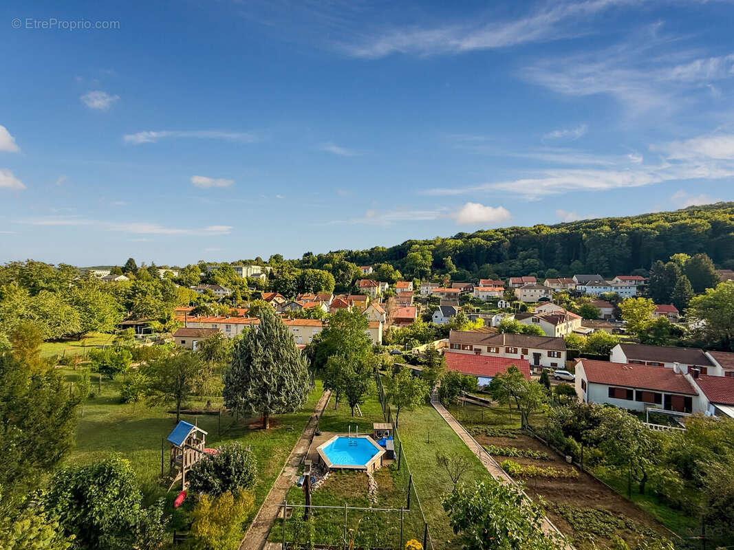 Maison à ARS-SUR-MOSELLE