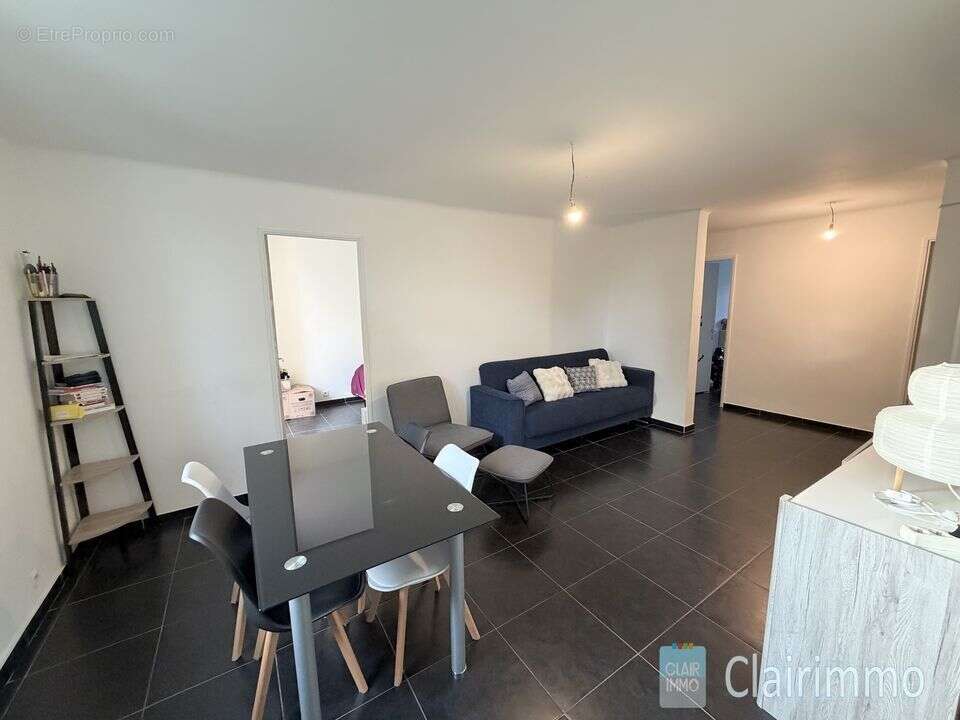 Appartement T5 a vendre  - balcon - cave - calme - 13013 - Appartement à MARSEILLE-13E