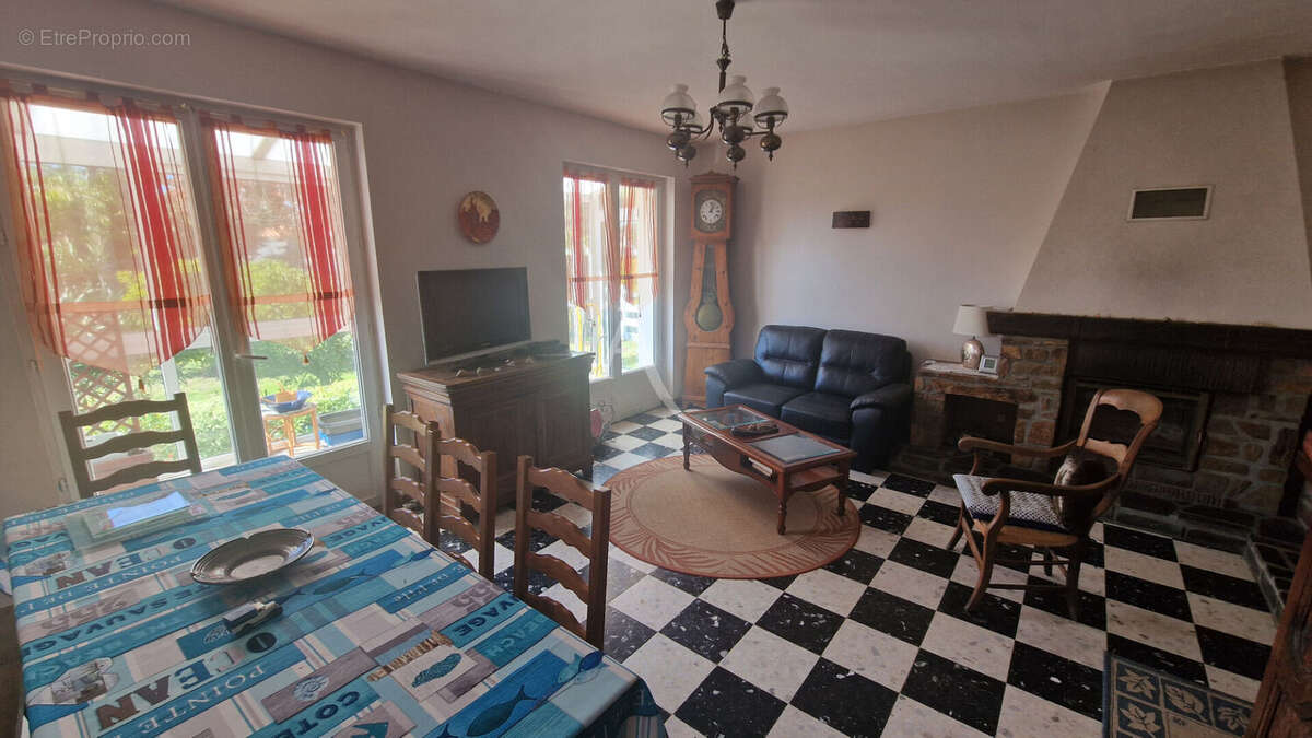 Maison à TALMONT-SAINT-HILAIRE