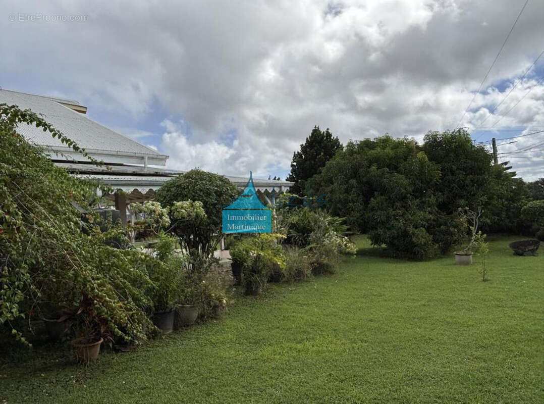 Maison à LE LAMENTIN