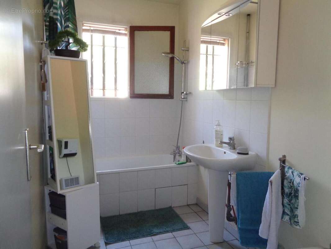   - Maison à DRAGUIGNAN