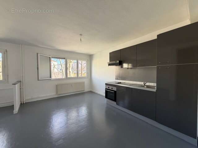 Appartement T3 – 65 m² avec parking – proximité chateaucreux - photo 5