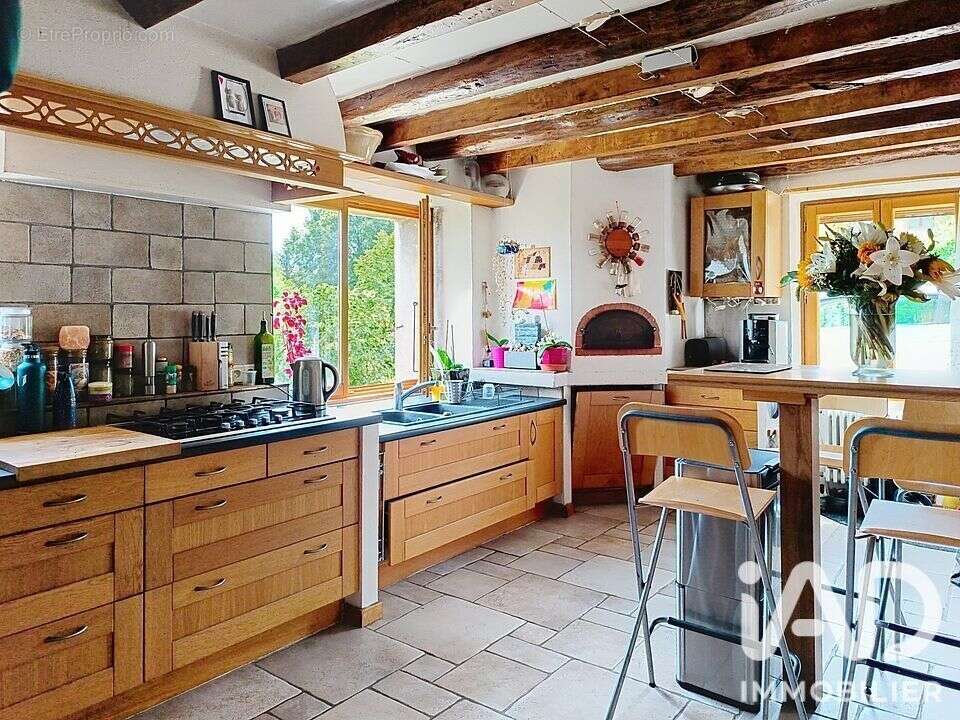 Maison 126 m² à Savigny  - photo 6