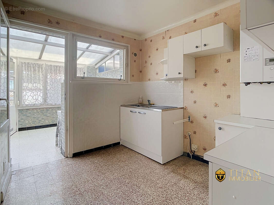 Maison 3 chambres, véranda, jardin à Coudekerque-Branche (59210) - Titan Immobilier 