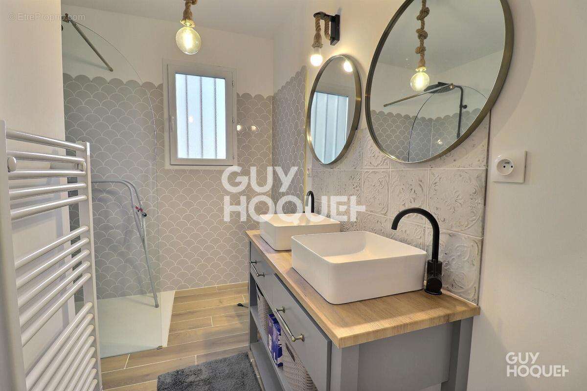 Maison à SAINT-CREPIN