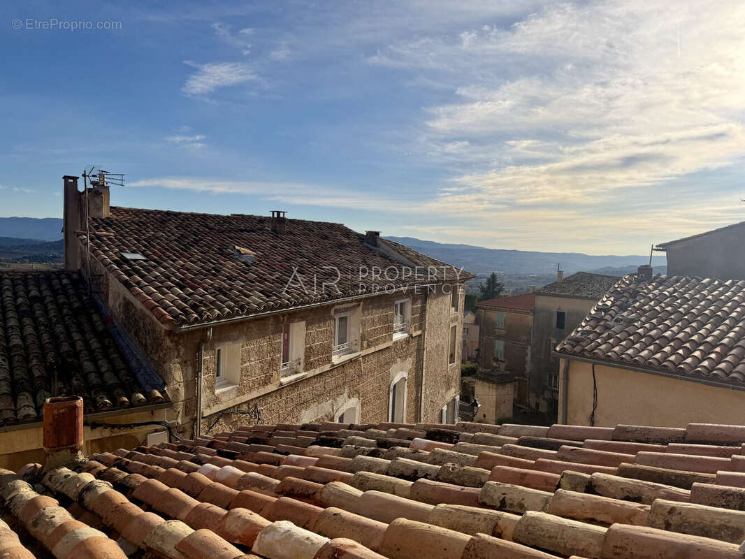 Maison à SAINT-SATURNIN-LES-APT