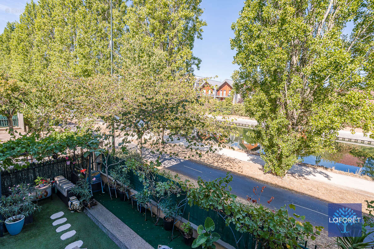 Maison Les Pavillons Sous Bois 7 pièce(s) 135 m2 - photo 2