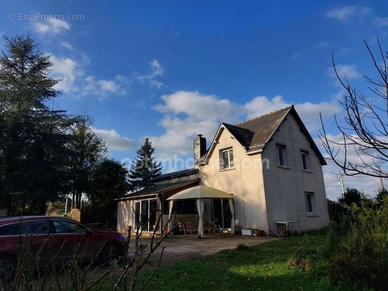 Maison à SAINT-MEEN-LE-GRAND
