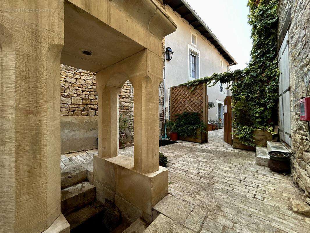 Charmante maison de village avec cour intérieure 65M2 - photo 3