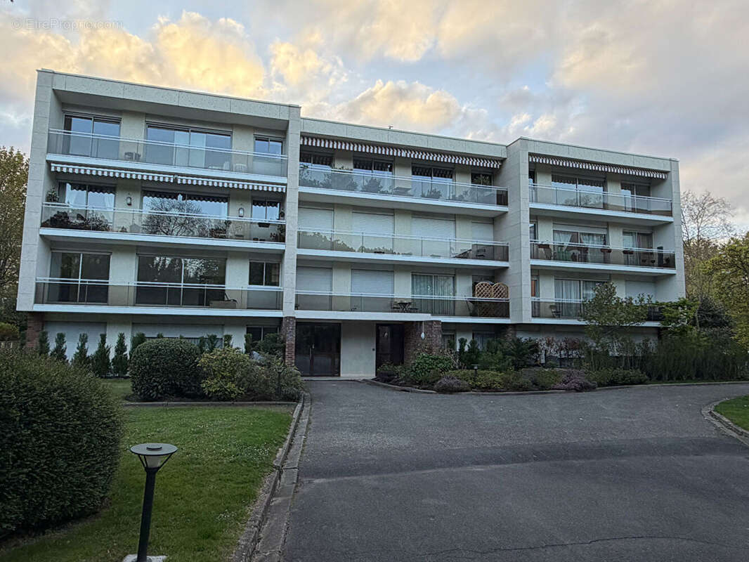 Appartement à VAUCRESSON