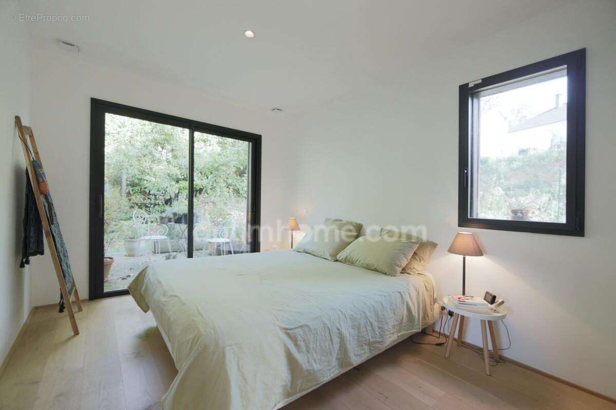 Proche L'ISLE-ADAM (95) - Maison d'architecte d'exception au coeur d'un écrin de verdure - photo 8