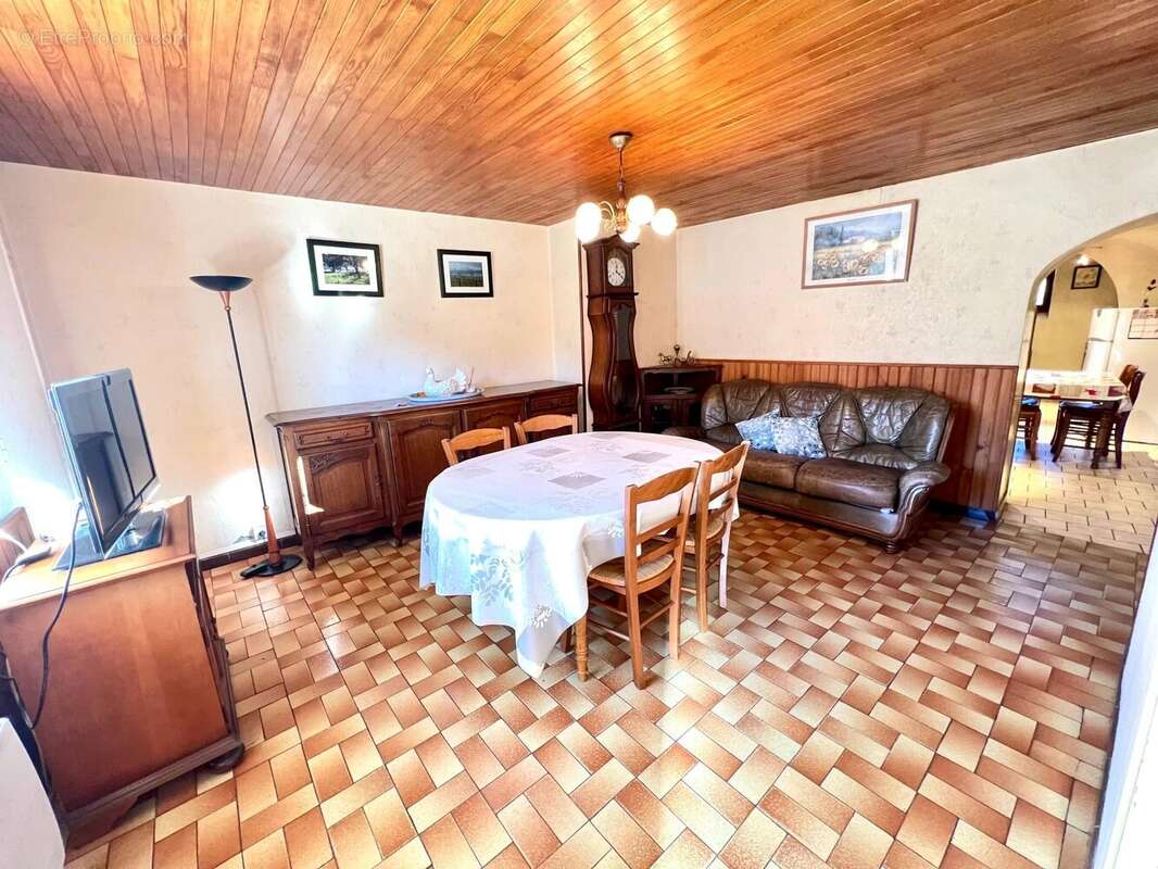 Maison à LA COMPOTE