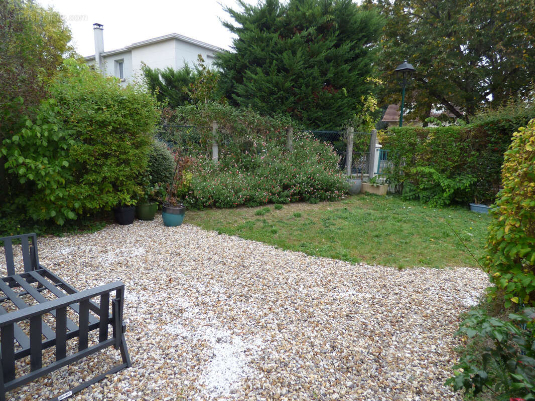 Maison à CROISSY-SUR-SEINE