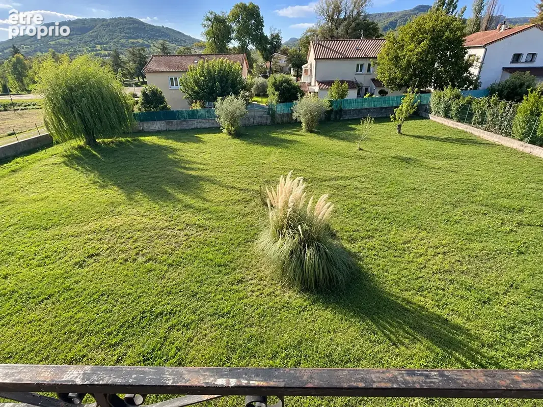 Maison rénovée 235 m² - 8 chambres - Terrain constructible 2 040 m² - Garage - Chomérac - photo 13