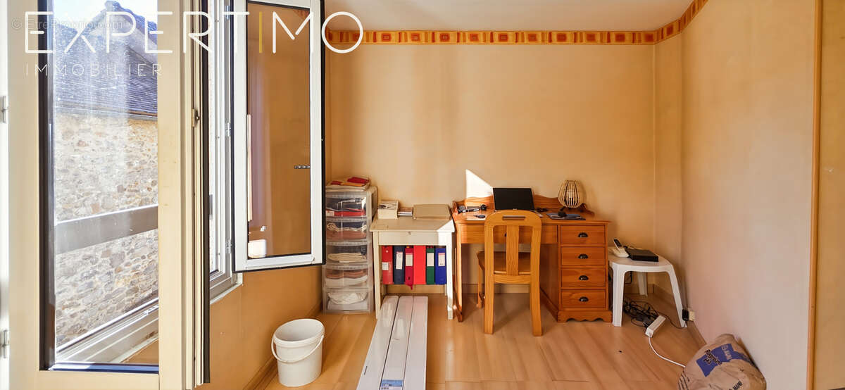 Maison à JANVILLE-SUR-JUINE