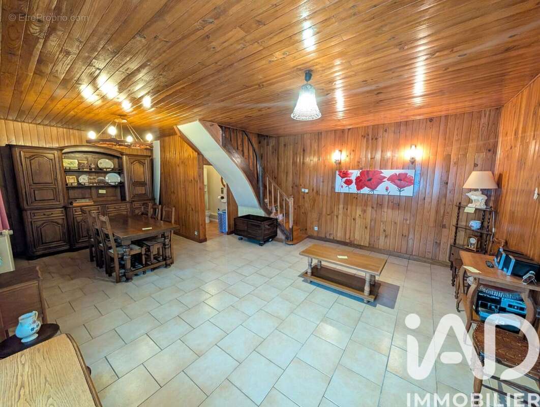 Photo 6 - Maison à LUSSAC-LES-CHATEAUX