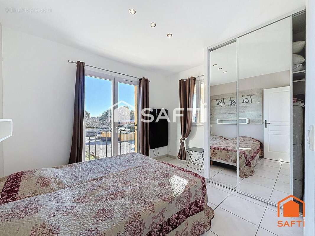 Photo 7 - Appartement à REGUSSE