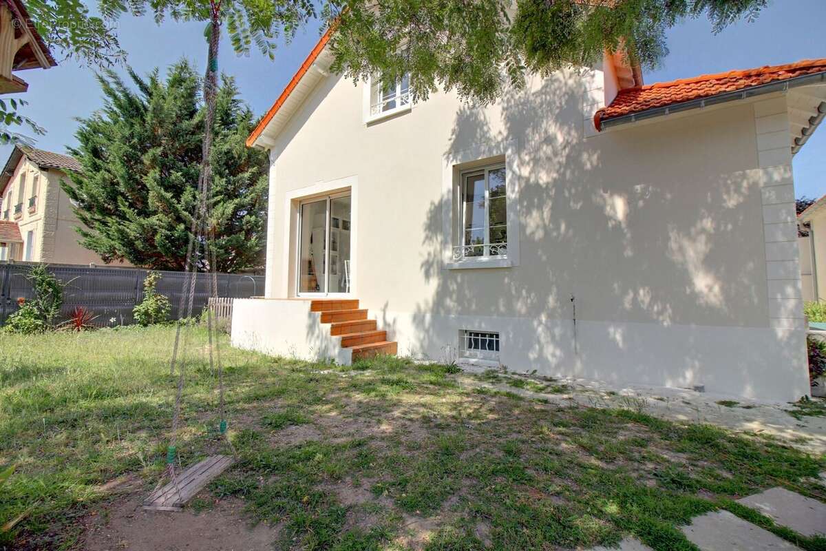 Maison à CARRIERES-SOUS-POISSY