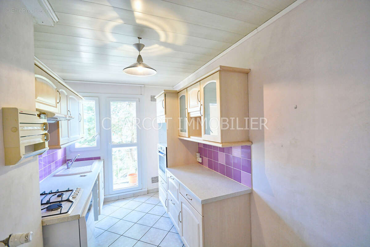 Appartement à SAINTE-FOY-LES-LYON