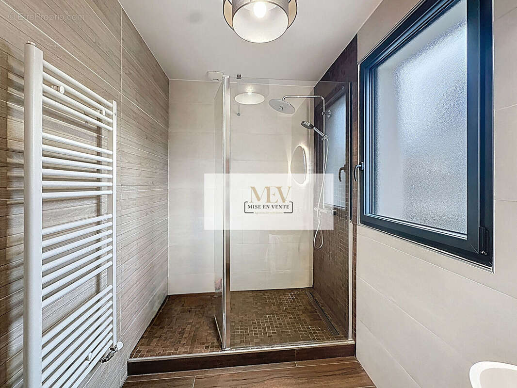 Maison à BRY-SUR-MARNE