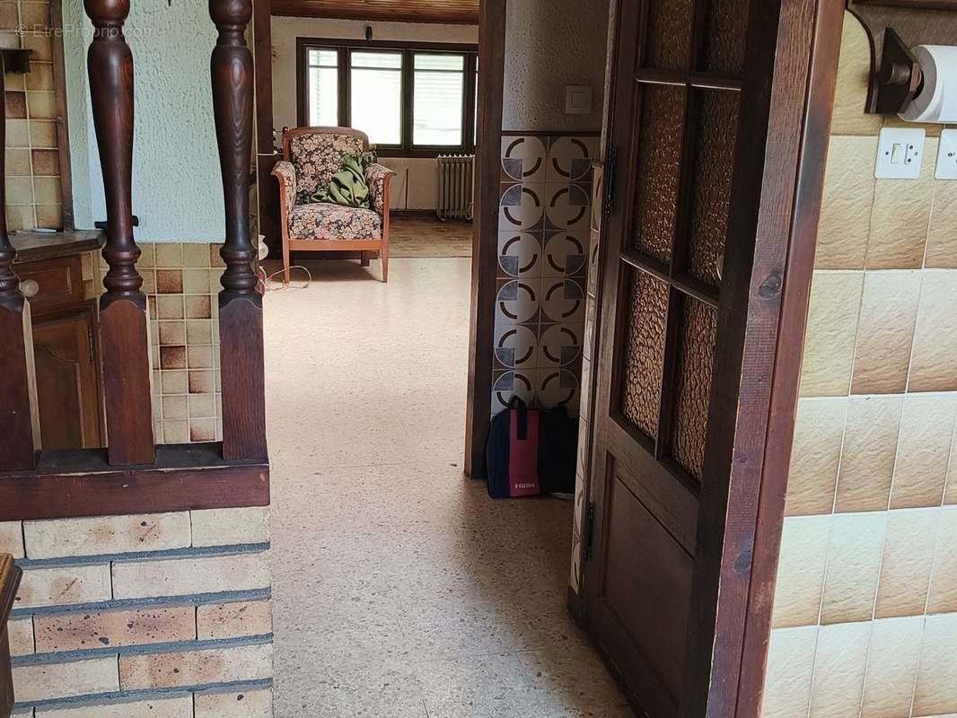 Maison à LE PUY-SAINTE-REPARADE