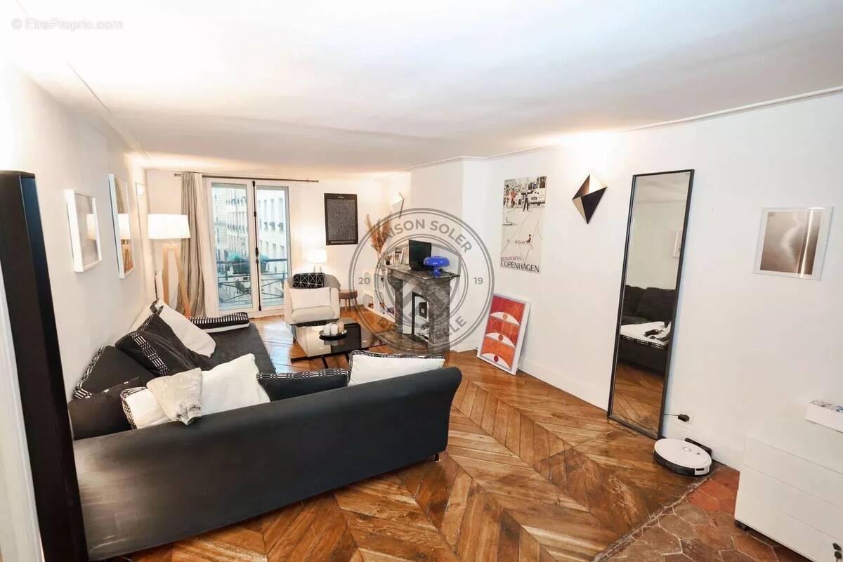 Appartement à PARIS-4E