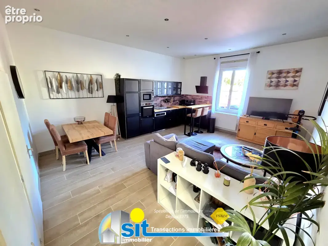 Appartement T4 93 m2 avec garage   Gare à 5 min à pied   Vienne - photo 2