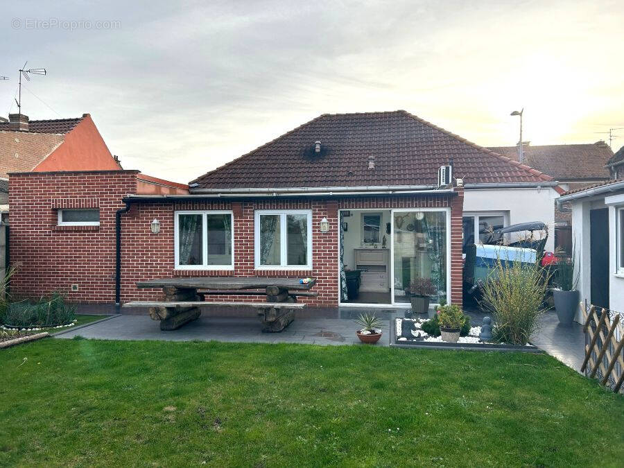 Maison à SAINT-AMAND-LES-EAUX