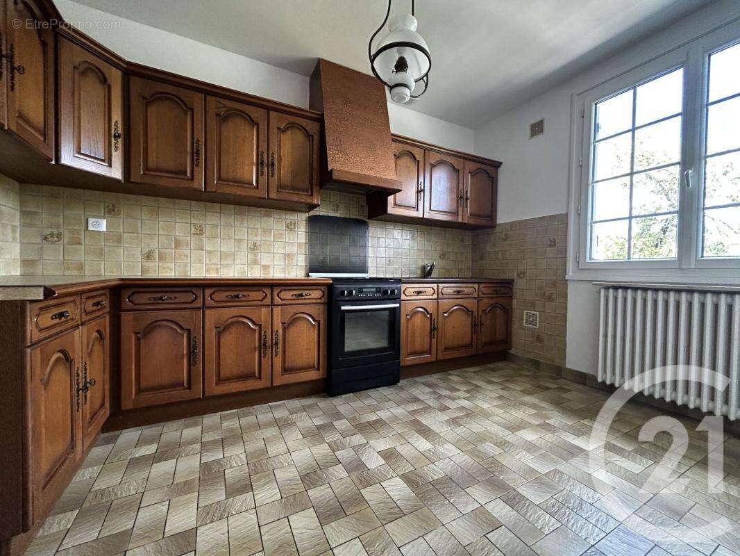 Maison 137 m² à Panazol  - photo 7