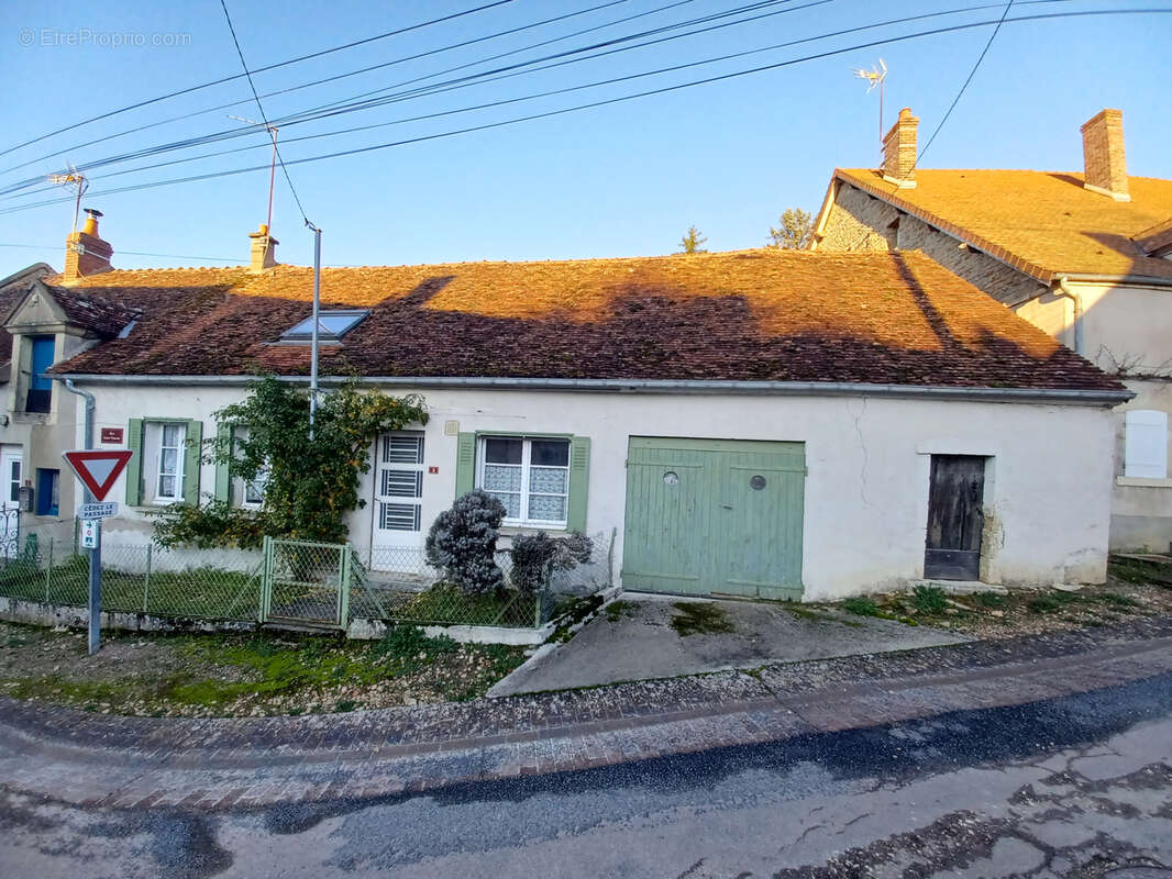 Maison à CHASNAY