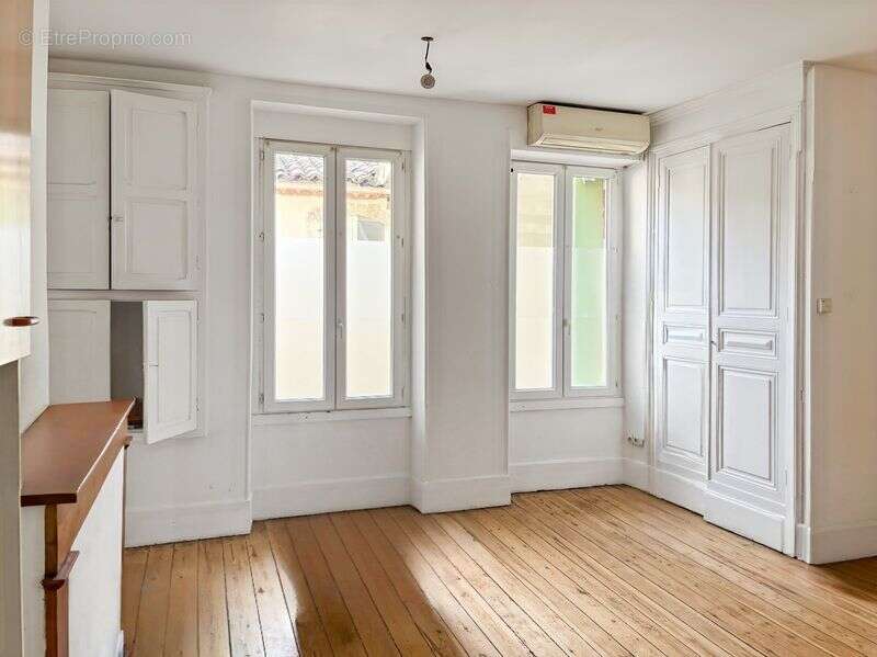 Appartement à FLEURANCE