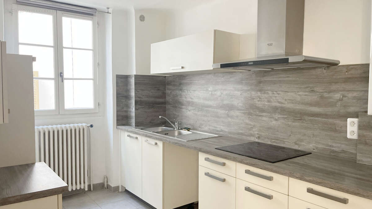 Appartement à NIMES