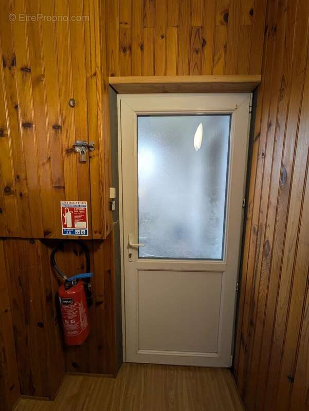 Appartement T2 avec balcon, garage et cave - photo 7