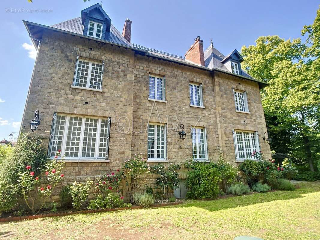 Maison à CERGY
