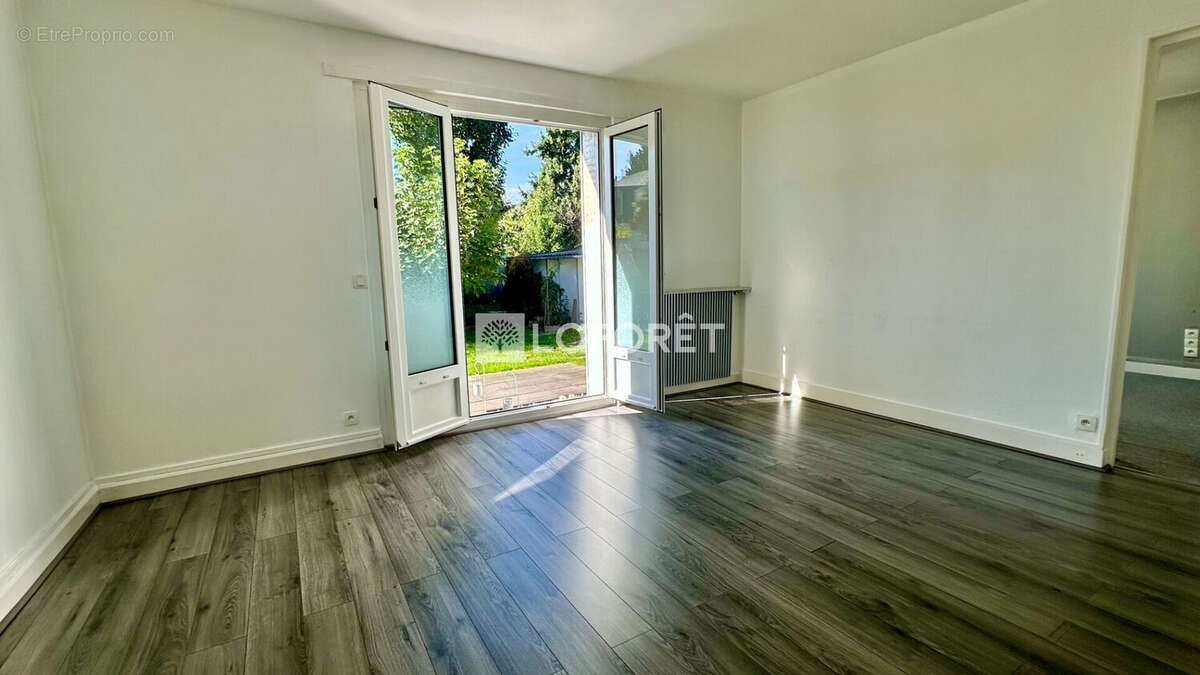 Appartement à LE RAINCY