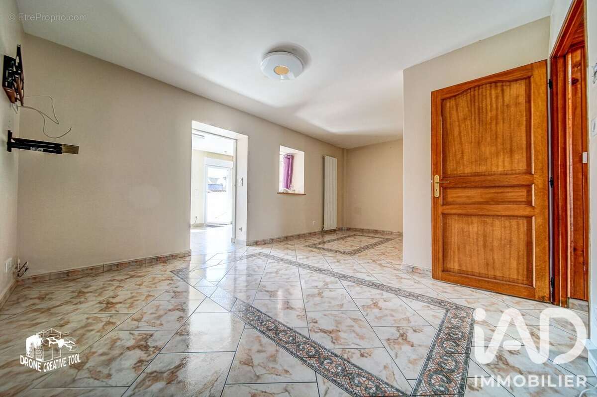 Maison 79 m² à Guenange  - photo 2